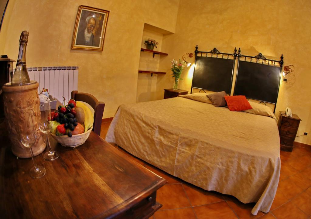 Hotel Italia Cortona Cameră foto